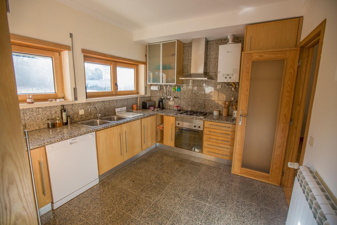 Your Nest in Nazaré - Ocean View Villa Esterno foto